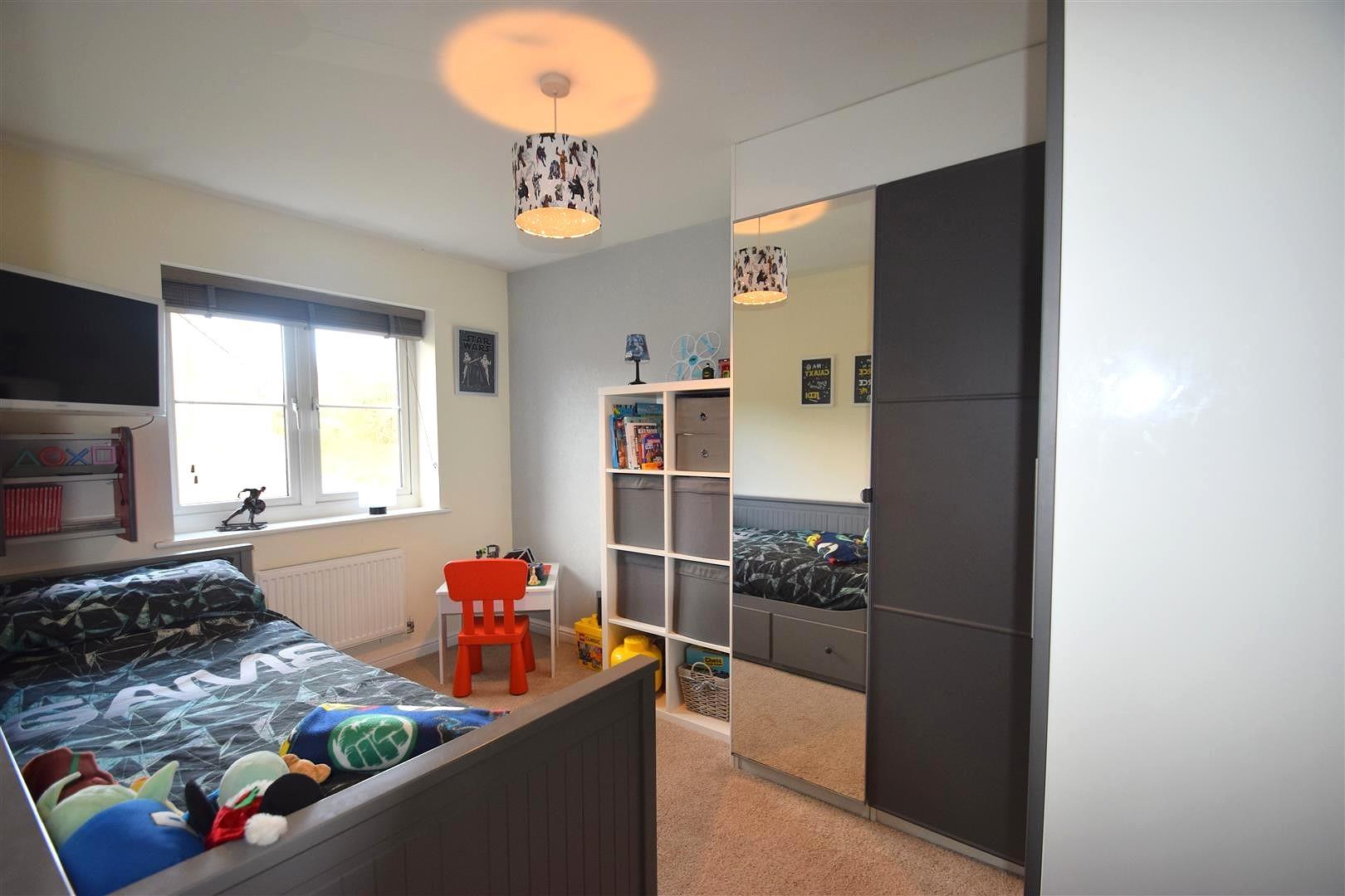 Clos Yr Eryr, Bridgend County Borough, CF35 6HF